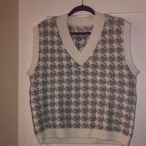 Houndstooth Sweater Vest